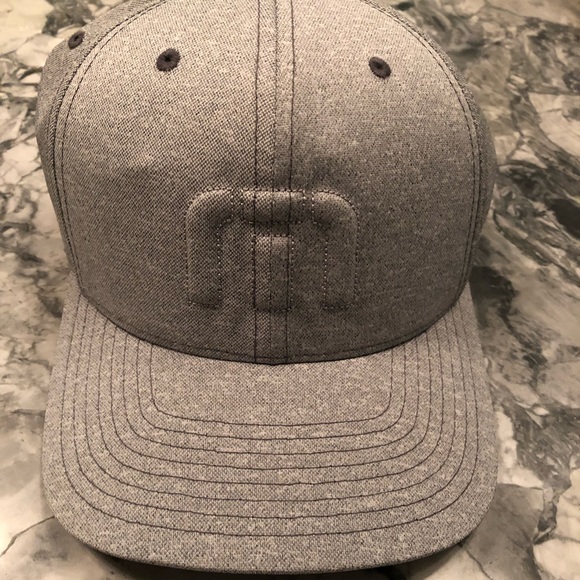 travis mathews hats